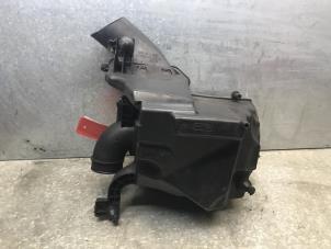 Begagnade Luftfilterhus Ford C-Max Pris € 75,00 Marginaltabell erbjuds av de Nollen autorecycling