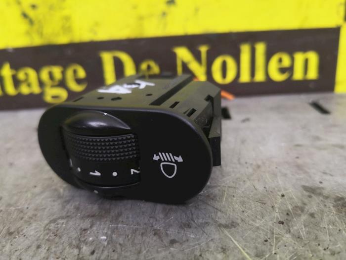 Diverse från en Ford KA 2000