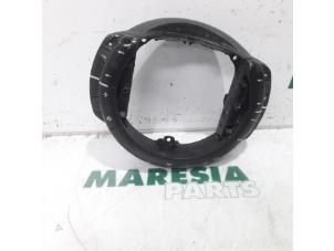 Używane Kierownica multifunkcyjna Citroen C4 Grand Picasso (UA) 2.0 HDiF 16V 135 Cena € 50,00 Procedura marży oferowane przez Maresia Parts