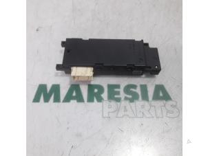 Gebruikte Radio module Citroen C3 Picasso (SH) 1.4 16V VTI 95 Prijs € 105,00 Margeregeling aangeboden door Maresia Parts