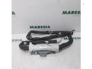 Gebruikte Hemel airbag rechts Peugeot 5008 I (0A/0E) 1.6 HDiF 16V Prijs € 50,00 Margeregeling aangeboden door Maresia Parts