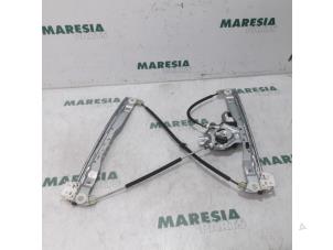 Gebruikte Raammechaniek 2Deurs links-voor Citroen DS3 (SA) 1.4 16V VTi Prijs € 40,00 Margeregeling aangeboden door Maresia Parts