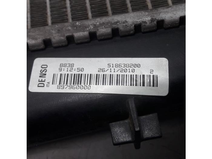 Kylare från en Fiat Punto Evo (199) 1.3 JTD Multijet 85 16V Euro 5 2011