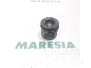 Gebruikte Zuiger Fiat Grande Punto (199) 1.3 JTD Multijet 16V 85 Actual Prijs € 25,00 Margeregeling aangeboden door Maresia Parts