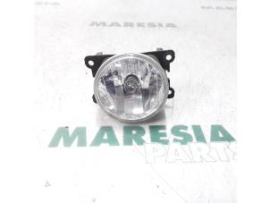 Gebruikte Mistlamp links-voor Peugeot 207 SW (WE/WU) 1.4 16V Vti Prijs € 10,00 Margeregeling aangeboden door Maresia Parts