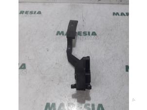 Begagnade Gaspedalsensor Fiat Ducato (250) 2.0 D 115 Multijet Pris € 60,50 Inklusive moms erbjuds av Maresia Parts