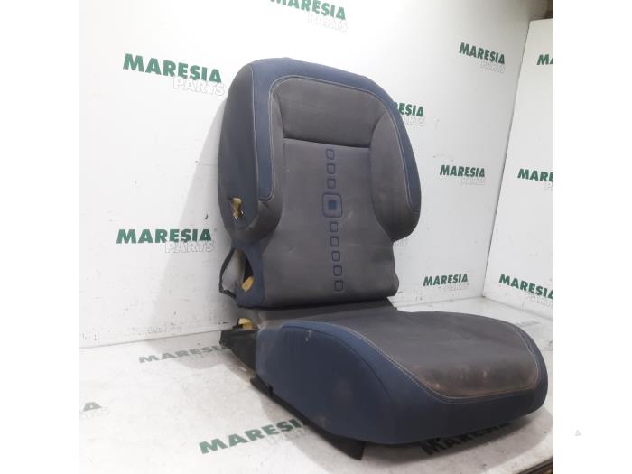 Sätesklädsel, vänster från en Citroën Berlingo Cinqspace, Multispace 1.6 Hdi 16V 90 2009