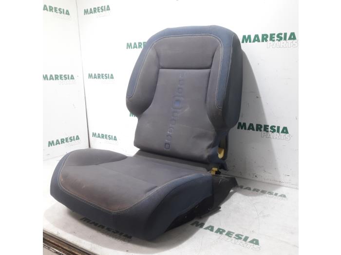 Sätesklädsel, vänster från en Citroën Berlingo Cinqspace, Multispace 1.6 Hdi 16V 90 2009