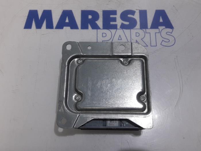 Airbagmodul från en Fiat Doblo Cargo (263) 1.3 MJ 16V DPF Euro 5 2012