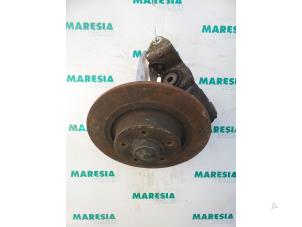 Begagnade Spindel, höger bak Renault Vel Satis (BJ) 2.0 16V Turbo Pris € 75,00 Marginaltabell erbjuds av Maresia Parts