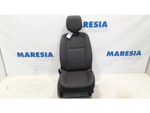 Begagnade Säte, höger Renault Scénic III (JZ) 1.5 dCi 110 Pris € 75,00 Marginaltabell erbjuds av Maresia Parts
