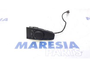 Begagnade Värmekontrollpanel Citroen C4 Picasso (UD/UE/UF) 2.0 HDiF 16V 135 Pris € 25,00 Marginaltabell erbjuds av Maresia Parts