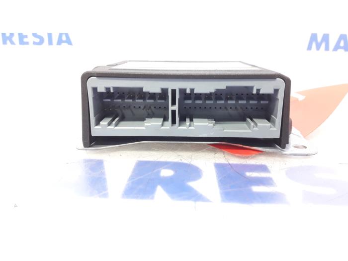 Airbagmodul från en Vauxhall Combo Mk.III (D) 1.3 CDTI 16V 2014