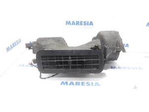 Begagnade Värmarhus Renault Trafic New (FL) 2.0 dCi 16V 115 Pris € 127,05 Inklusive moms erbjuds av Maresia Parts