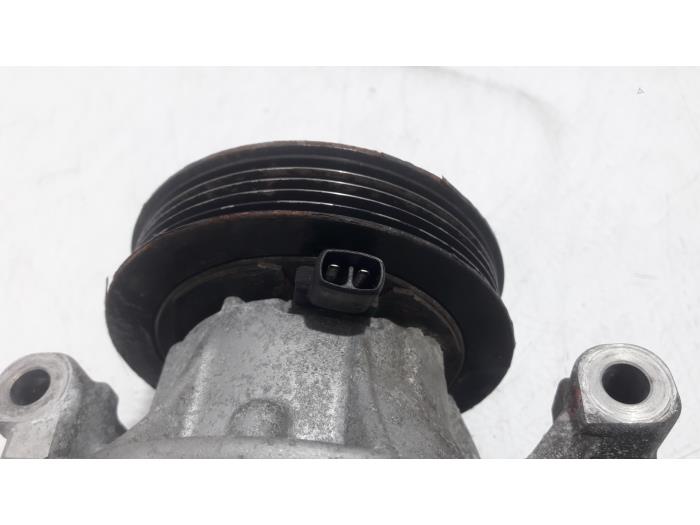 Luftkonditioneringspump från en Abarth 500C/595C/695C 1.4 T-Jet 16V 695,595 Competizione,Rivale 2015