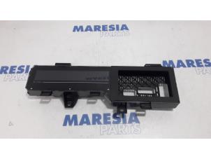 Begagnade Instrumentpanel Renault Grand Scénic III (JZ) 1.5 dCi 110 Pris € 105,00 Marginaltabell erbjuds av Maresia Parts