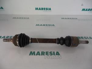 Gebruikte Homokineetas links-voor Peugeot 406 (8B) 1.8 16V Prijs € 50,00 Margeregeling aangeboden door Maresia Parts