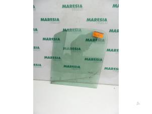 Begagnade Dörrfönster, 2-dörrars, vänster Renault Trafic New (FL) 1.9 dCi 100 16V Pris € 35,00 Marginaltabell erbjuds av Maresia Parts