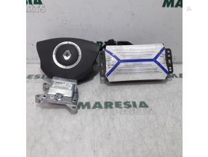 Gebruikte Airbag Set + Module Renault Espace (JK) 2.0 16V Turbo Prijs € 105,00 Margeregeling aangeboden door Maresia Parts