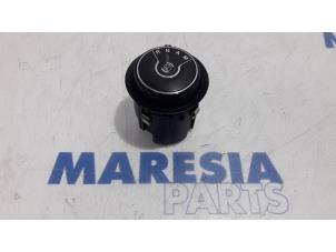 Begagnade Lägesbrytare, automatisk växellåda Citroen Berlingo 1.6 Hdi 90 Phase 2 Pris € 127,05 Inklusive moms erbjuds av Maresia Parts