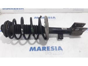 Gebruikte Mac Phersonpoot rechts-voor Peugeot Partner Tepee (7A/B/C/D/E/F/G/J/P/S) 1.6 HDI 90 16V Phase 1 Prijs € 60,00 Margeregeling aangeboden door Maresia Parts