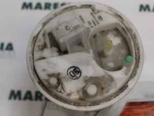 Begagnade Elektrisk bränslepump Alfa Romeo 147 (937) 2.0 Twin Spark 16V Pris € 50,00 Marginaltabell erbjuds av Maresia Parts