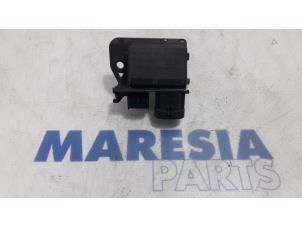 Begagnade Kylfläktsresistor Citroen Berlingo 1.6 Hdi 90 Phase 2 Pris € 24,20 Inklusive moms erbjuds av Maresia Parts