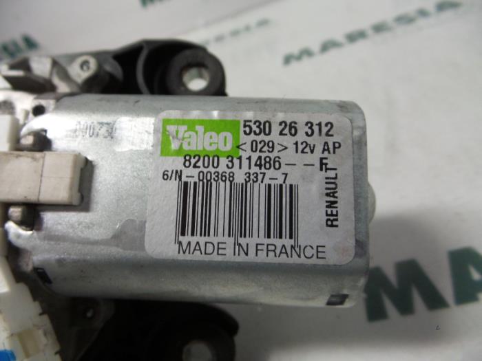 Bakre torkarmotor från en Renault Clio III (BR/CR) 1.2 16V TCe 100 2008