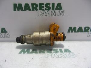Begagnade Insprutare (bensin) Fiat Palio Weekend (178D) 1.2 MPI Fire Pris € 25,00 Marginaltabell erbjuds av Maresia Parts