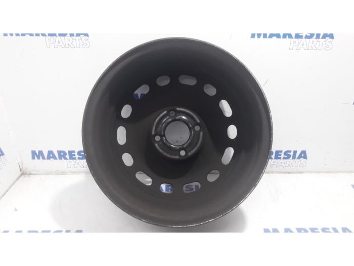 Hjul från en Peugeot Partner (GC/GF/GG/GJ/GK) 1.6 HDI 90 16V 2011