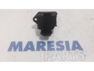 Begagnade Kylfläktsresistor Peugeot 3008 I (0U/HU) 1.6 HDiF 16V Pris € 20,00 Marginaltabell erbjuds av Maresia Parts