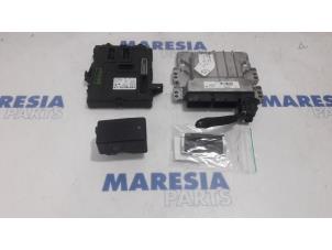 Gebruikte Computer Motormanagement Renault Megane IV (RFBB) 1.2 Energy TCE 130 Prijs € 420,00 Margeregeling aangeboden door Maresia Parts