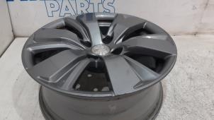 Gebruikte Velg Peugeot 2008 (CU) 1.2 Vti 12V PureTech 82 Prijs € 131,25 Margeregeling aangeboden door Maresia Parts