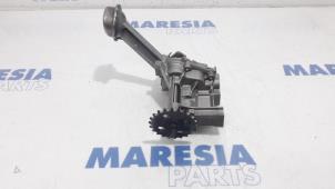 Gebruikte Oliepomp Dacia Logan MCV (KS) 1.6 16V Prijs € 50,00 Margeregeling aangeboden door Maresia Parts