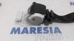 Gebruikte Veiligheidsgordel links-achter Lancia Delta (844) 1.6 D Multijet 16V 120 Prijs € 35,00 Margeregeling aangeboden door Maresia Parts