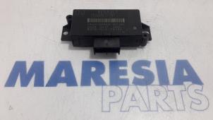 Gebruikte PDC Module Renault Scénic III (JZ) 1.2 16V TCe 115 Energy Prijs € 35,00 Margeregeling aangeboden door Maresia Parts