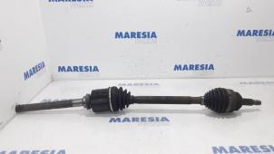 Begagnade Drivaxel, höger fram Citroen C-Crosser 2.2 HDiF 16V Pris € 157,50 Marginaltabell erbjuds av Maresia Parts