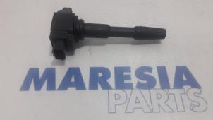 Gebruikte Bobine Renault Scénic III (JZ) 1.2 16V TCe 115 Energy Prijs € 10,00 Margeregeling aangeboden door Maresia Parts