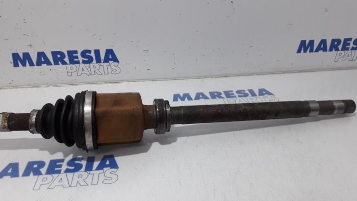 Drivaxel, höger fram från en Citroën C6 (TD) 2.2 HdiF 16V 2007