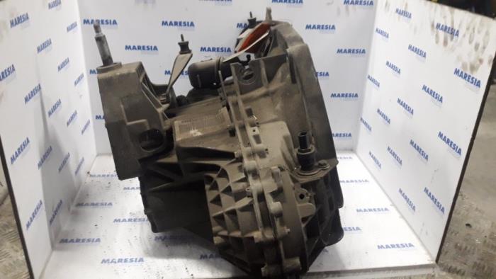 Växellåda från en Renault Safrane II 2.2 dT RTE,RXE 12V 1998