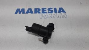Gebruikte Ruitensproeier voor Peugeot 207 SW (WE/WU) 1.6 HDi 16V Prijs € 10,00 Margeregeling aangeboden door Maresia Parts