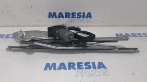 Używane Mechanizm szyby lewej przedniej wersja 4-drzwiowa Renault Megane III Berline (BZ) 1.5 dCi 90 Cena € 105,00 Procedura marży oferowane przez Maresia Parts
