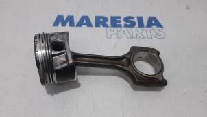 Begagnade Kolv Citroen DS3 (SA) 1.6 16V VTS THP 155 Pris € 75,00 Marginaltabell erbjuds av Maresia Parts