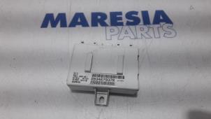 Używane Modul nawigacji Renault Clio IV Estate/Grandtour (7R) 1.5 Energy dCi 90 FAP Cena € 80,00 Procedura marży oferowane przez Maresia Parts