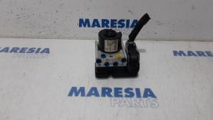 Begagnade ABS-pump Fiat Doblo Cargo (263) 1.3 MJ 16V DPF Euro 5 Pris € 60,00 Marginaltabell erbjuds av Maresia Parts