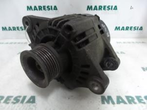 Gebruikte Dynamo Fiat Brava (182B) 1.9 TDS S,SX 75 Prijs € 40,00 Margeregeling aangeboden door Maresia Parts