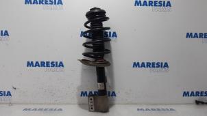 Begagnade Stötdämparstång, höger fram Citroen Berlingo Cinqspace, Multispace 1.6 Hdi 16V Pris € 60,00 Marginaltabell erbjuds av Maresia Parts