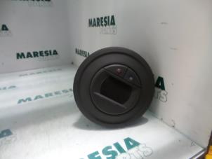 Begagnade Värmekontrollpanel Renault Espace (JK) 2.0 Turbo 16V Grand Espace Pris € 15,00 Marginaltabell erbjuds av Maresia Parts