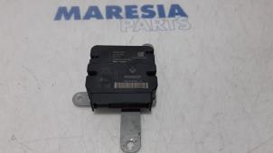 Renoverade Airbagmodul Renault Clio IV (5R) 0.9 Energy TCE 90 12V Pris € 169,39 Inklusive moms erbjuds av Maresia Parts