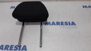 Begagnade Nackstöd Peugeot 508 SW (8E/8U) 1.6 THP 16V Pris € 50,00 Marginaltabell erbjuds av Maresia Parts